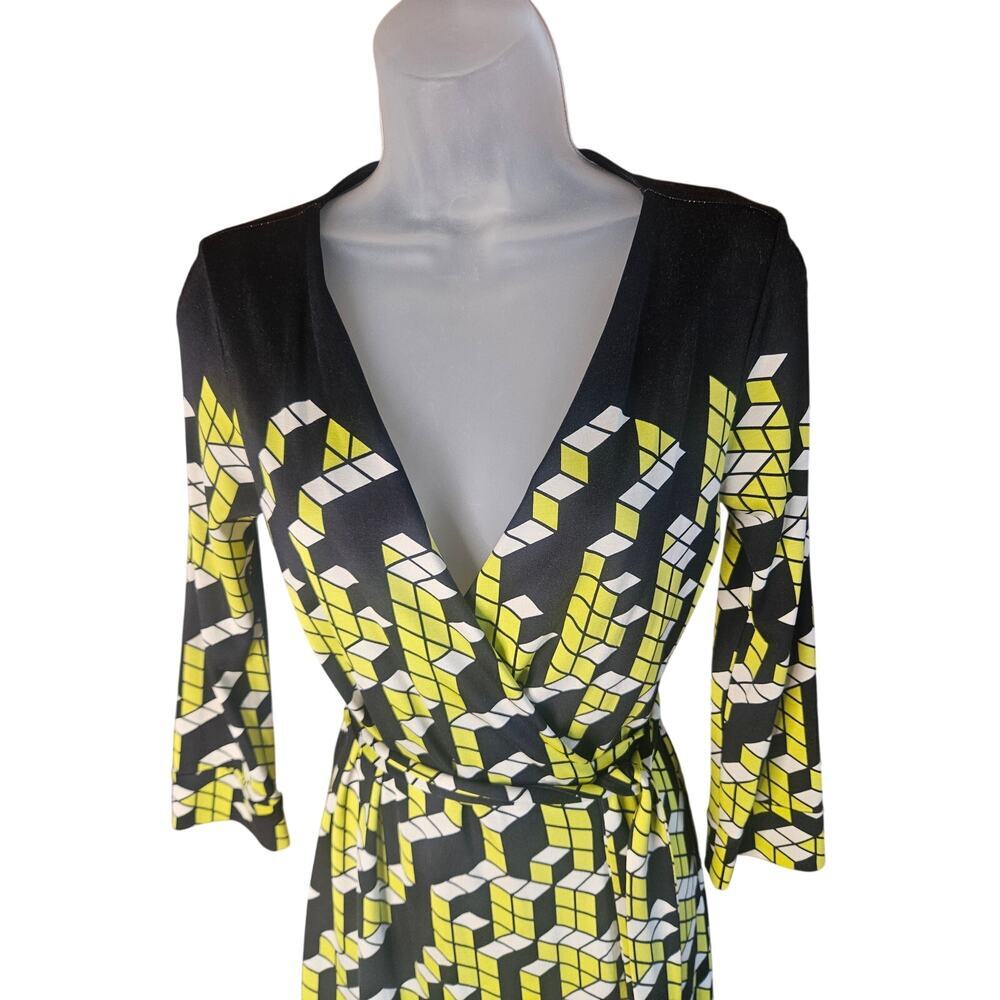 Diane von Furstenberg Wrap Dress Black Yellow White Sz 4 - Picture 3 of 9
